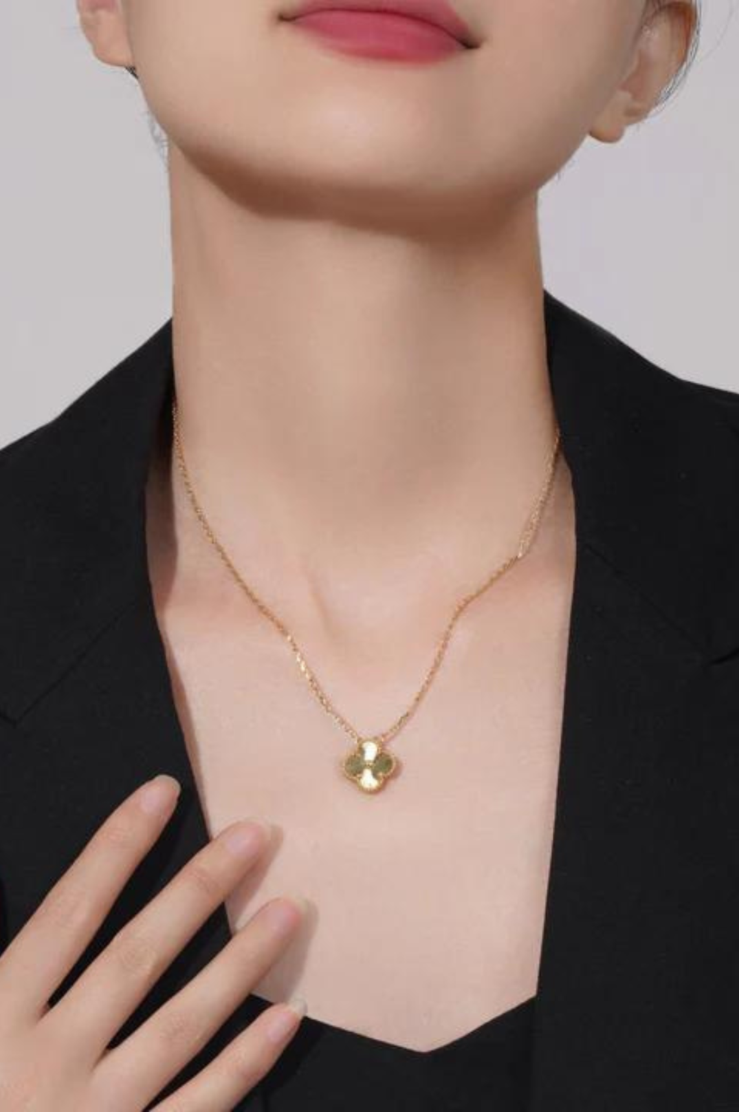 Elegant Gold Necklace