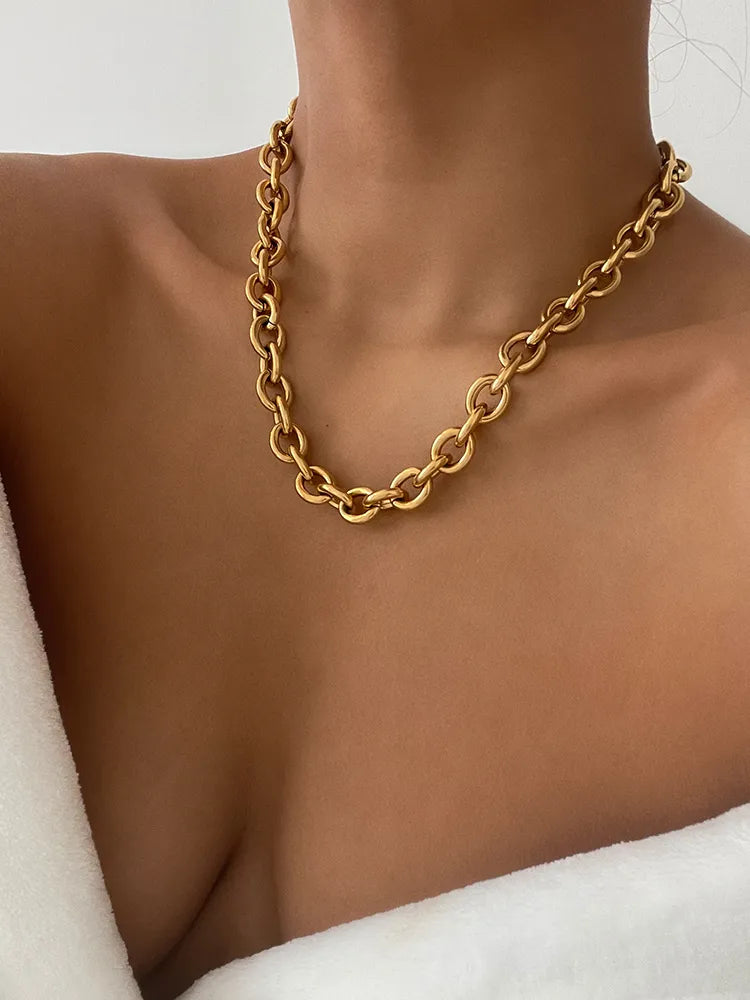 Club Necklace | 18K Gold Plated