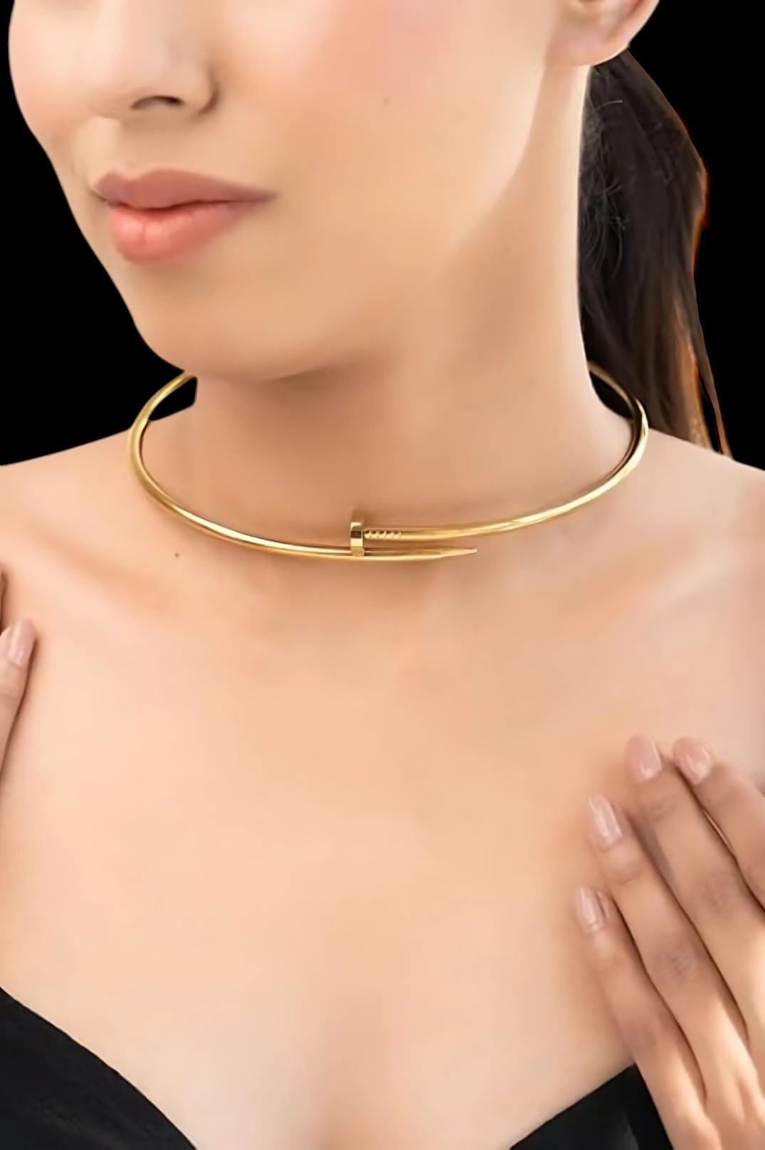 Elegant Nail Choker 2.0 in Gold