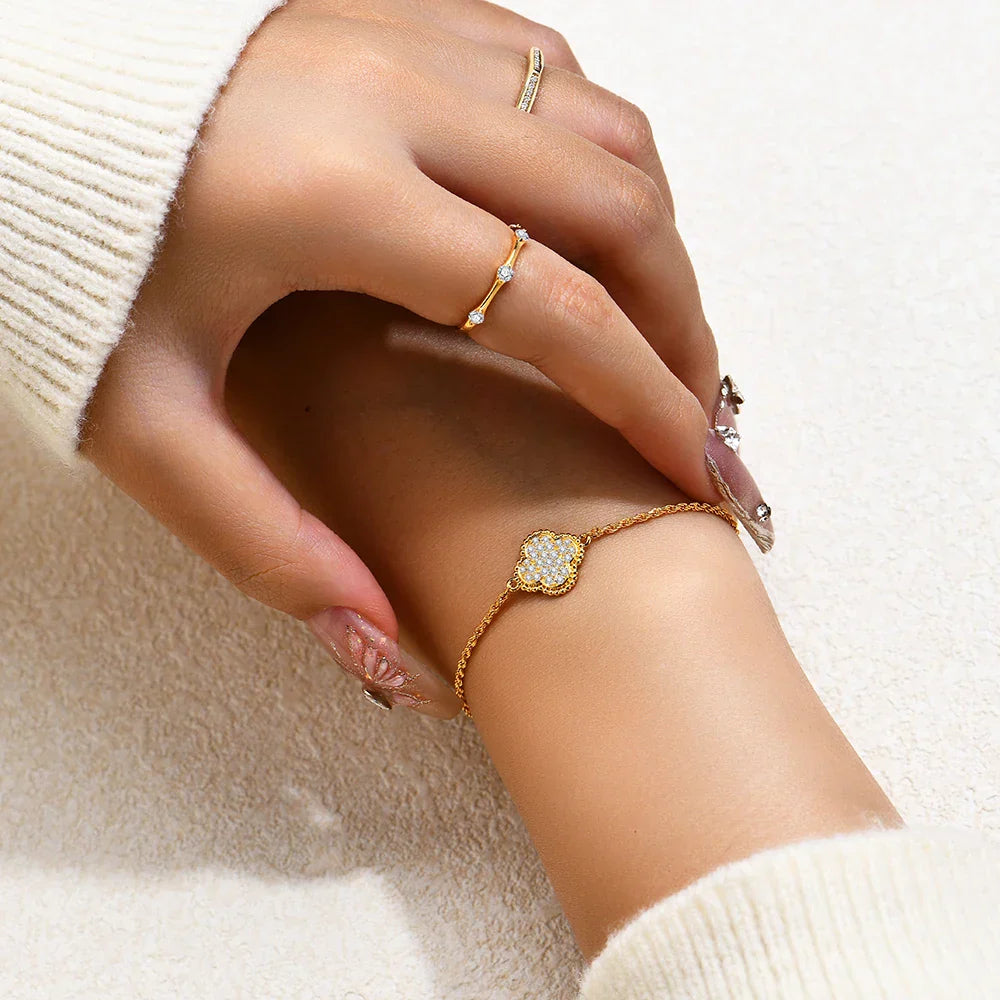 Clover Moissanite|Gold Bracelet