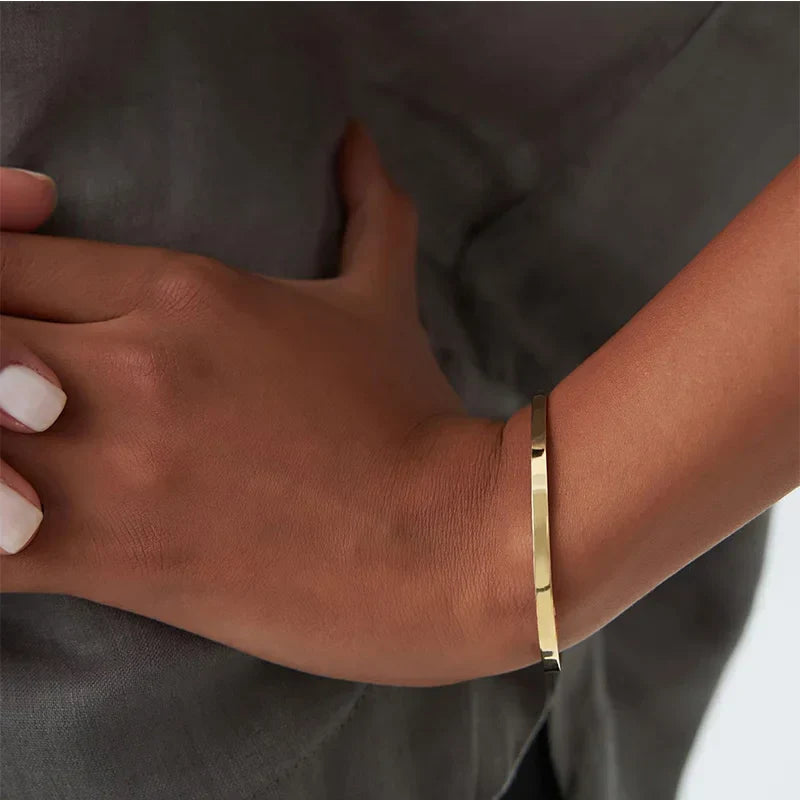 Unisex Gold 18K Gold Plated Oval Bangle